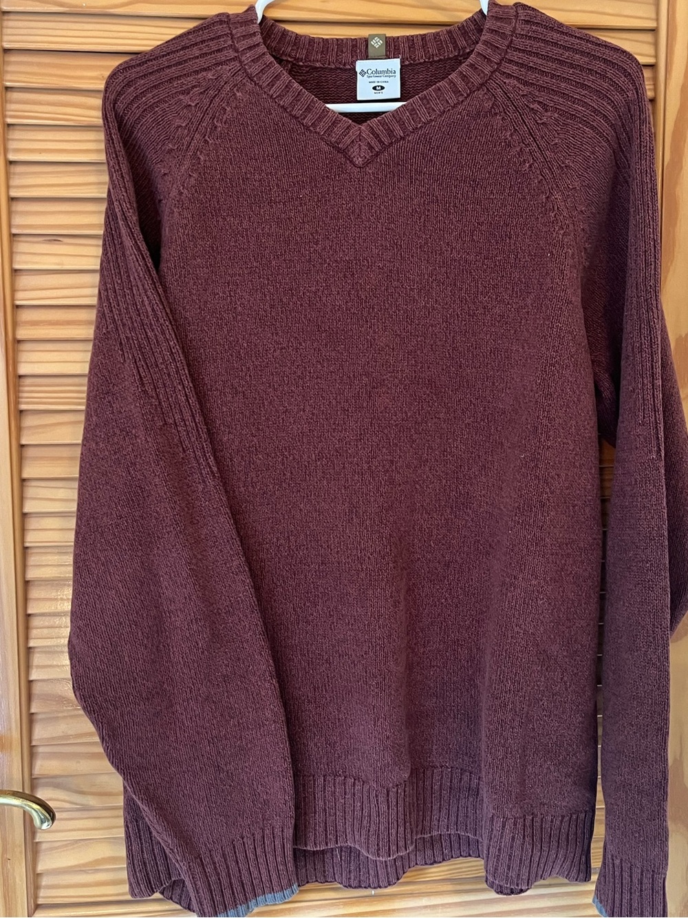 Columbia Men's V-Neck Sweater in Maroon 100% Cotton